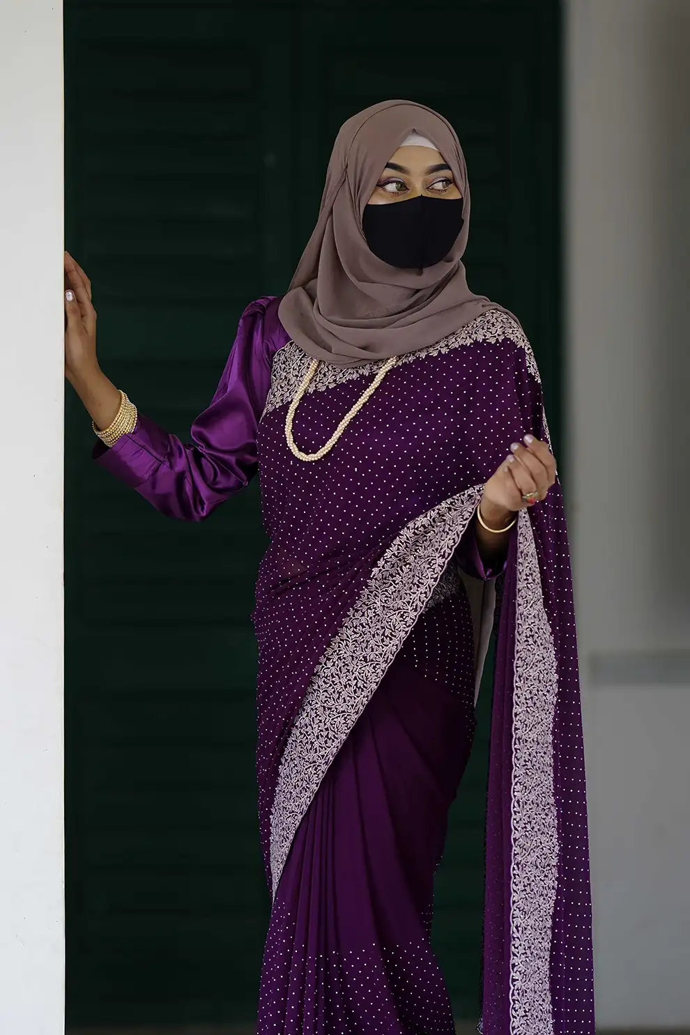 Wine Purple Silver Siroski Glass Stone Silk Blend Mixed Chiffon Georgette Saree